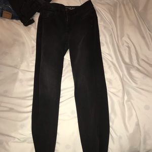 black plain american eagle jeans